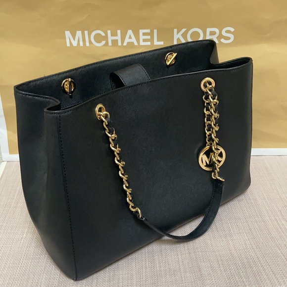 Michael Kors chain large tote NWOT - Picture 15 of 16